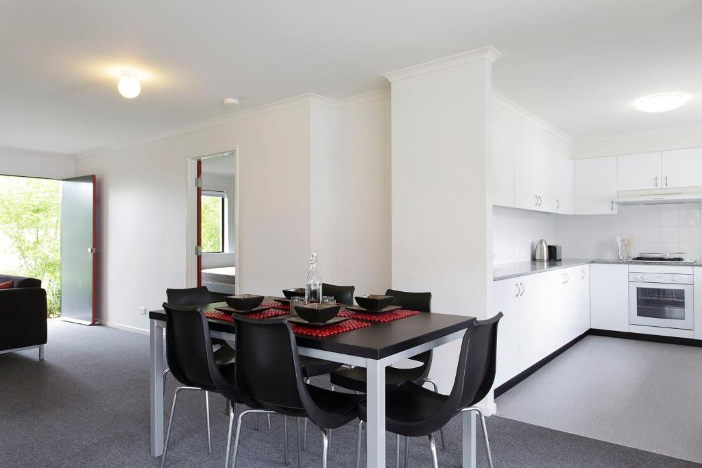 Macquarie University Village Сидни Стая снимка