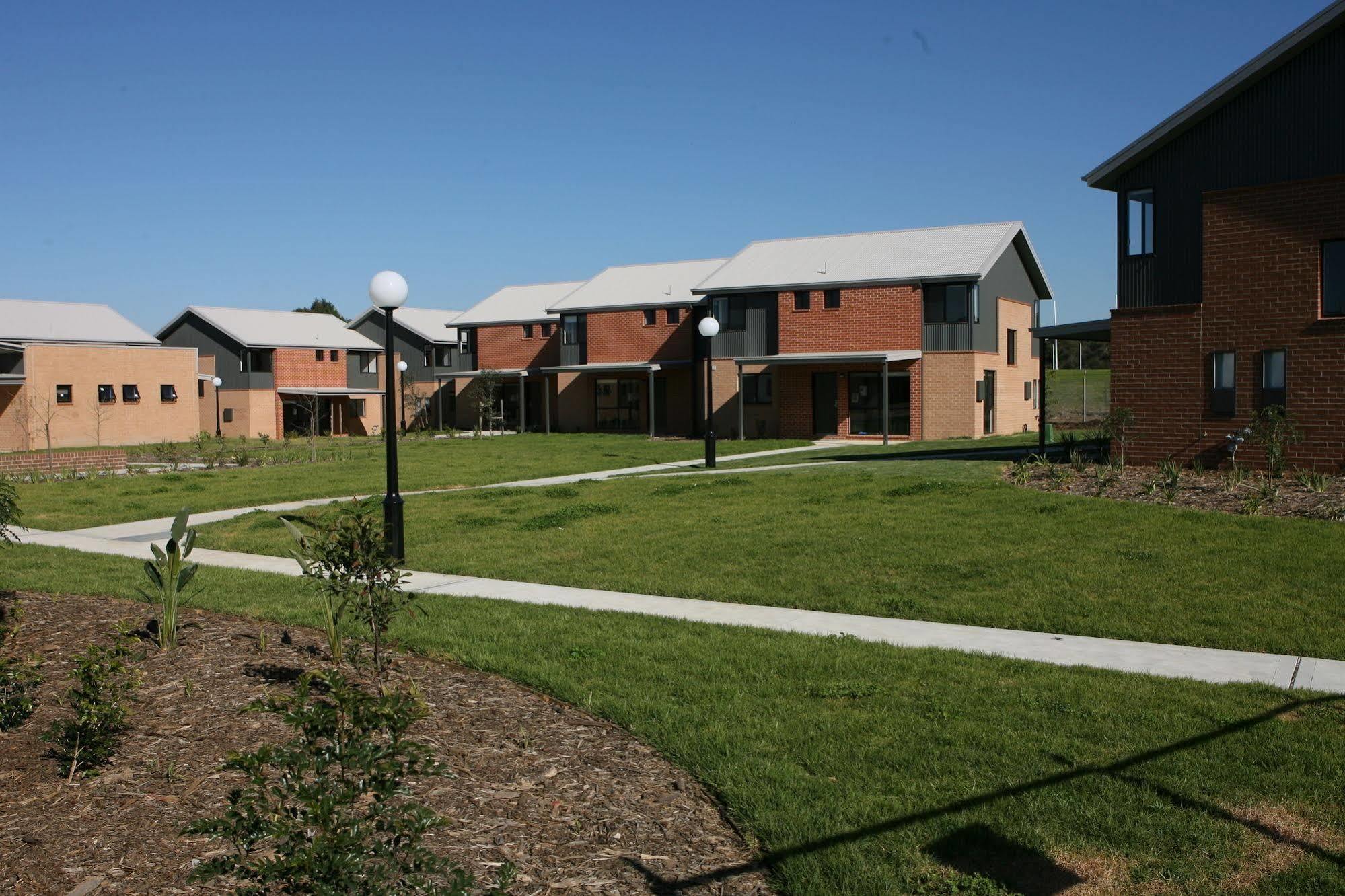 Macquarie University Village Сидни Екстериор снимка