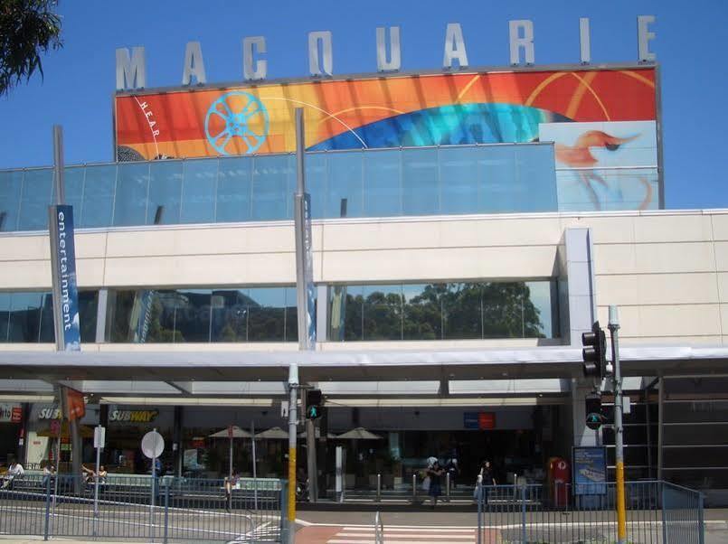 Macquarie University Village Сидни Екстериор снимка