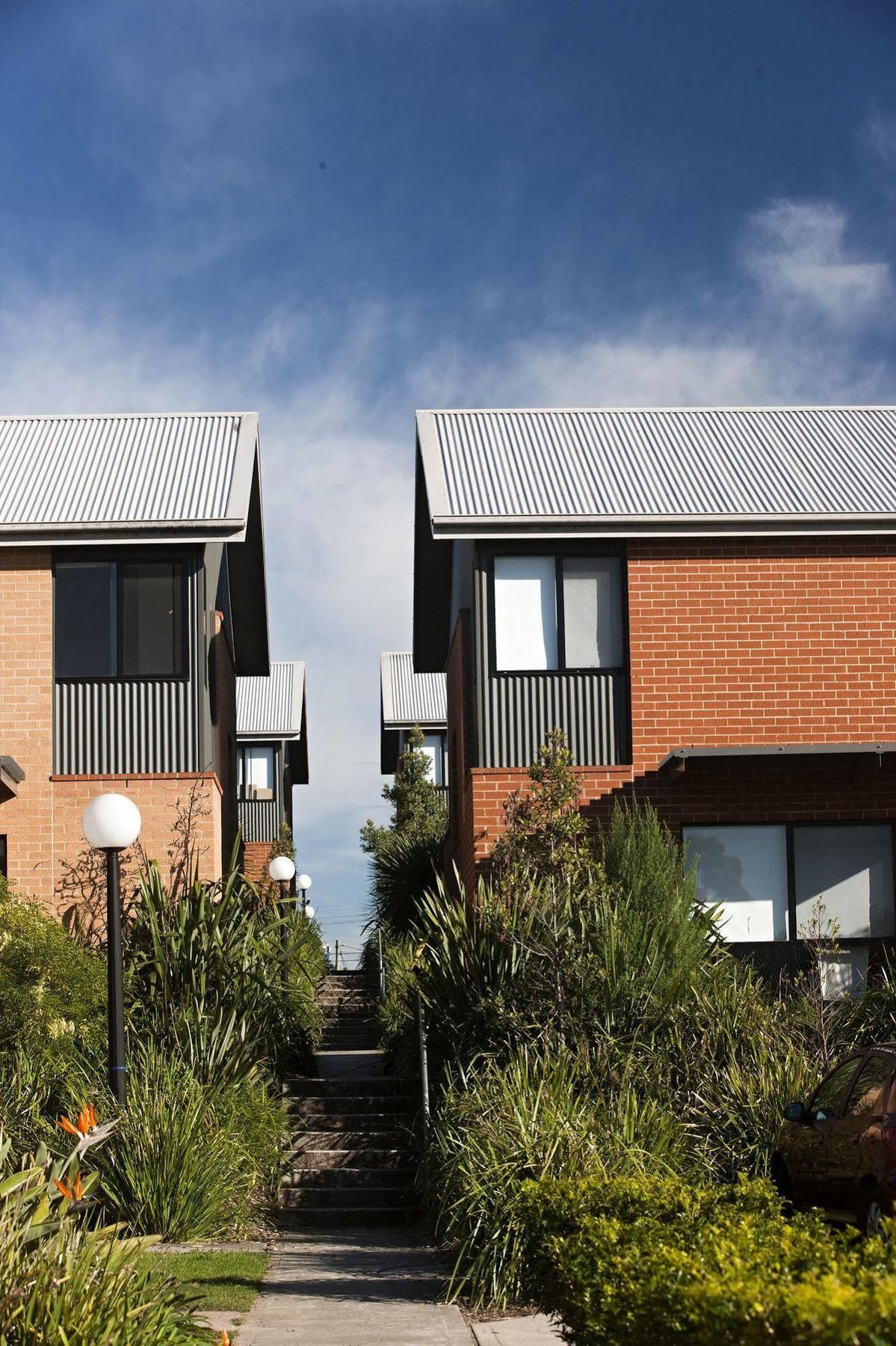 Macquarie University Village Сидни Екстериор снимка